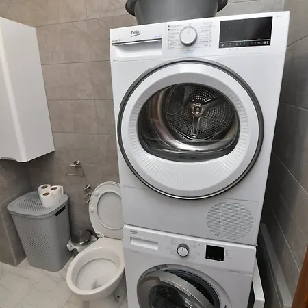Apartament Dina