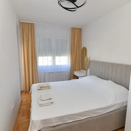 Dina Apartment